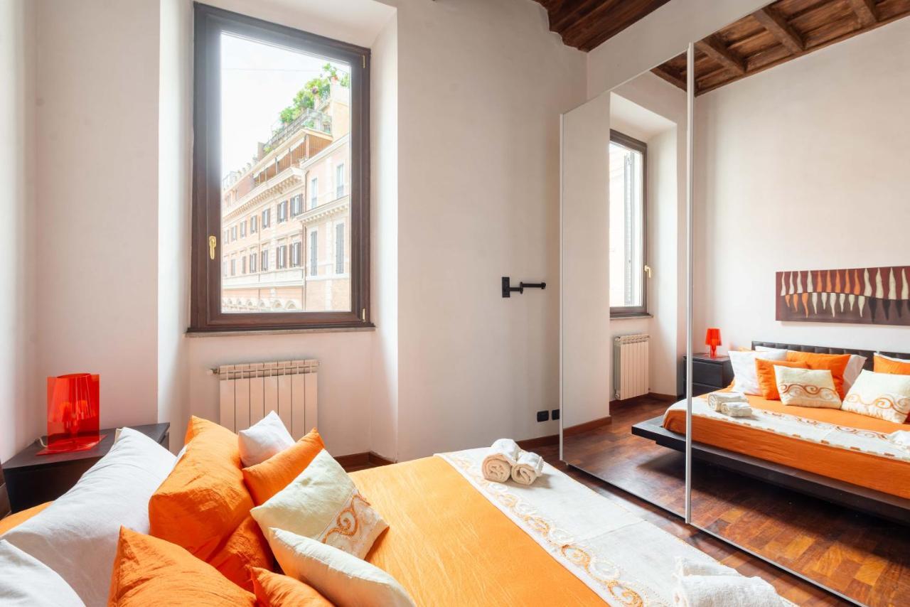 Trevi Fountain Square View Luxury Apartamento *