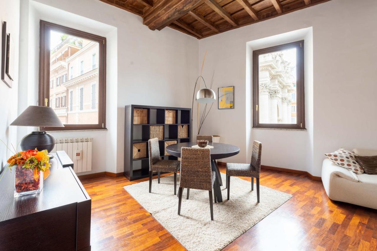 Trevi Fountain Square View Luxury Appartamento Roma