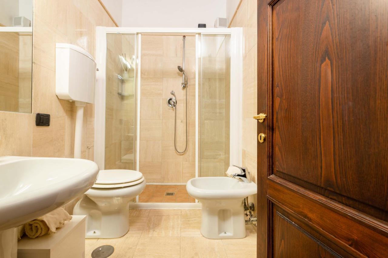 Trevi Fountain Square View Luxury Apartamento Roma